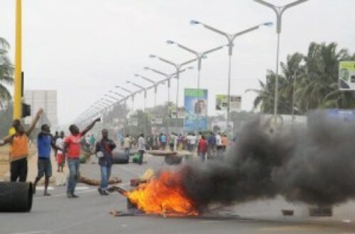 Article : Lomé : le Collectif Sauvons le Togo entame le premier de ses trois jours de march